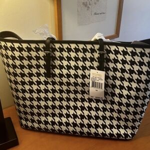 Michael Kors Black /White Houndstooth Jet Set Medium Tote - NWT.